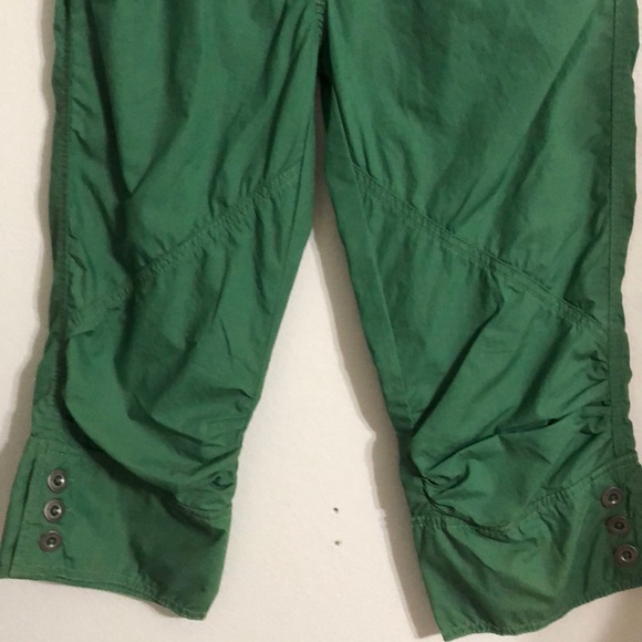 Capri Pants - Picture 4 of 7